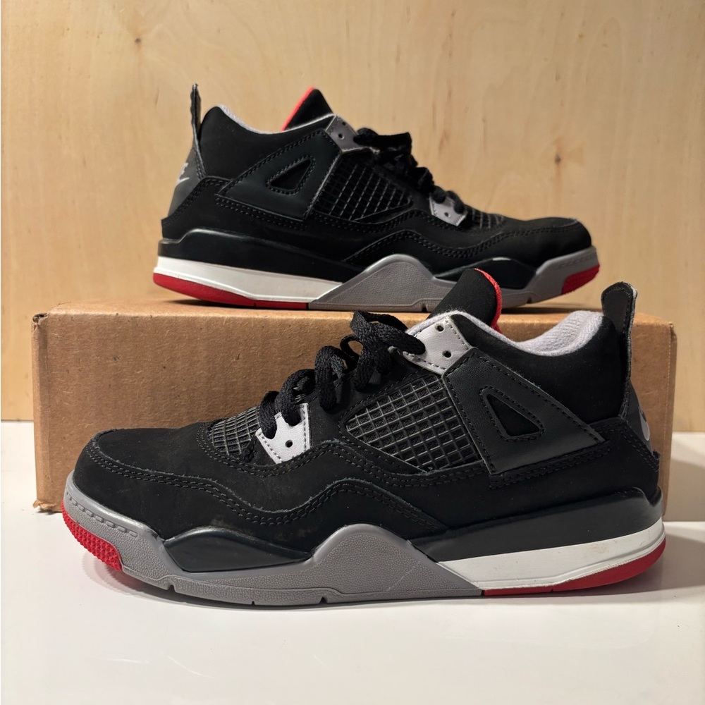2019 Jordan 4 OG “Bred” Size 2Y